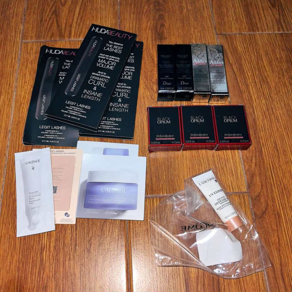 ☑开箱/价格 dior润唇膏*2  40美金*2 dior唇