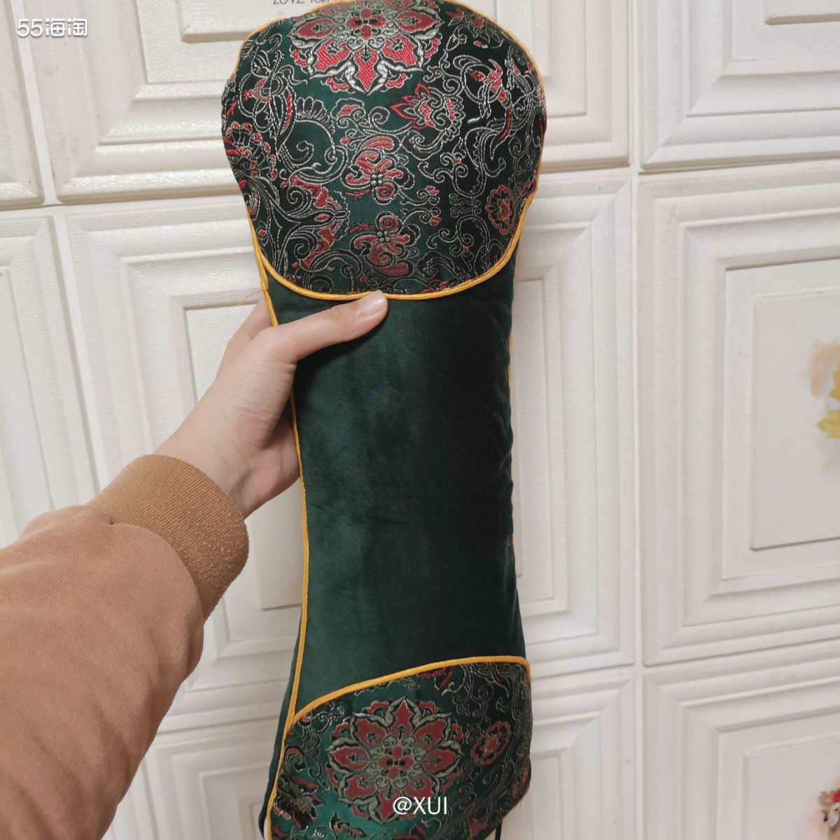 推荐女生可以买一个热敷包在家，比热水袋好用，但是没有漏热水的