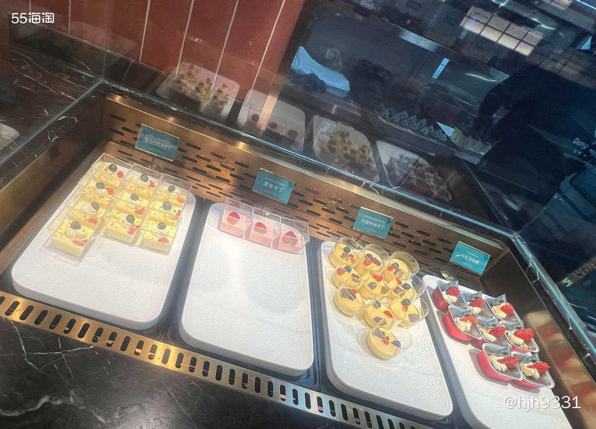 🎉今天我家那位生日🎂，我也懒得烧菜做饭啦，就外面吃吧！让