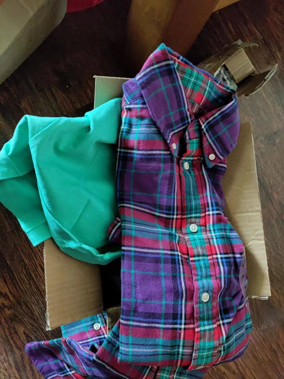 转运168美中：两件衣服合箱，重量没增加什么。运 单 号: 