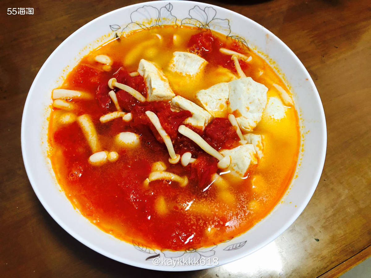 晚餐继续安排低脂汤多吃蔬菜，生菜，金针菇蘑菇白菜都非常适合掉