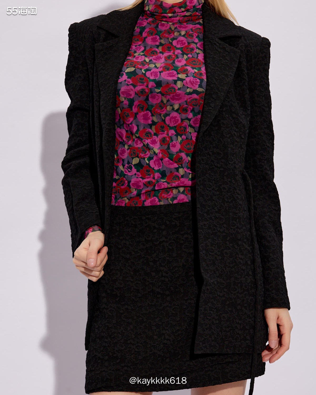 Ganni这个丹麦设计师品牌注重简约设计但是足够有个性，都能