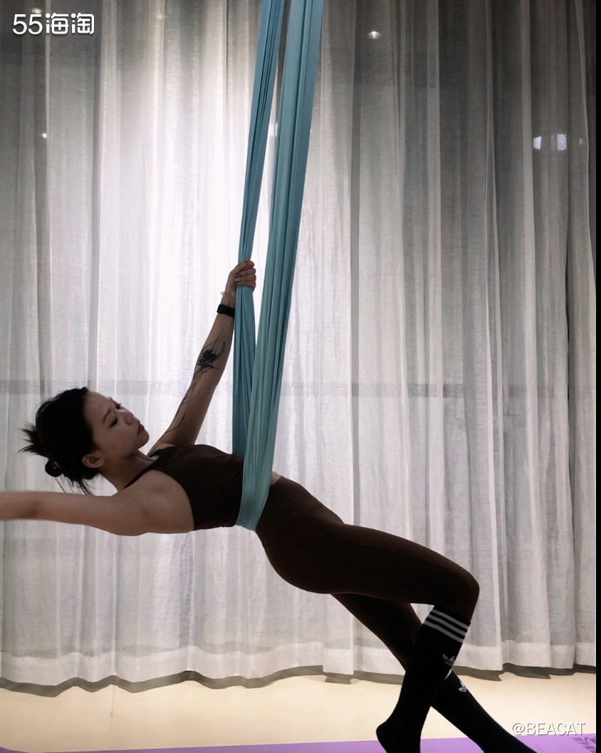 今天找了家附近的瑜伽馆体验了节空中瑜伽，建议多去家附近的瑜伽