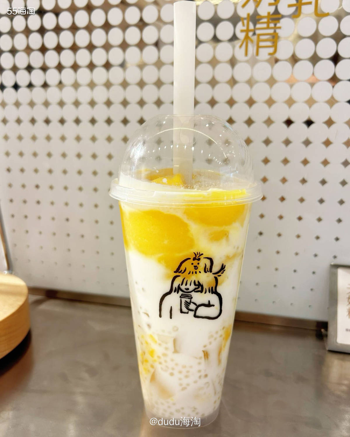 💦喜茶与蜜雪冰城，小伙伴们，你们更喜欢喝哪一个呢？  🌿