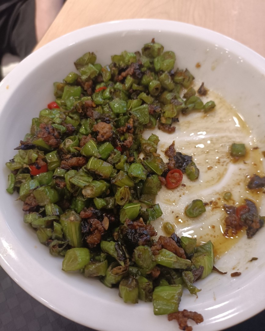 下午一家人去深圳万科广场了，之前从来没来过，这个商场还是很漂