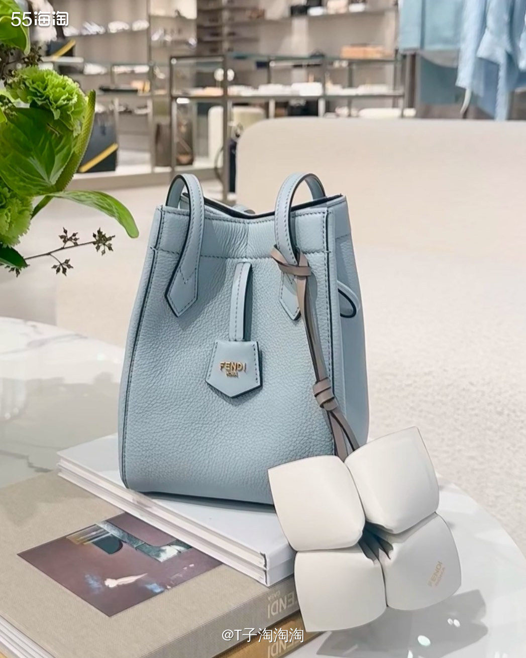 🩵除了大号款，这款包包还有中号和mini款。在逛VITKA