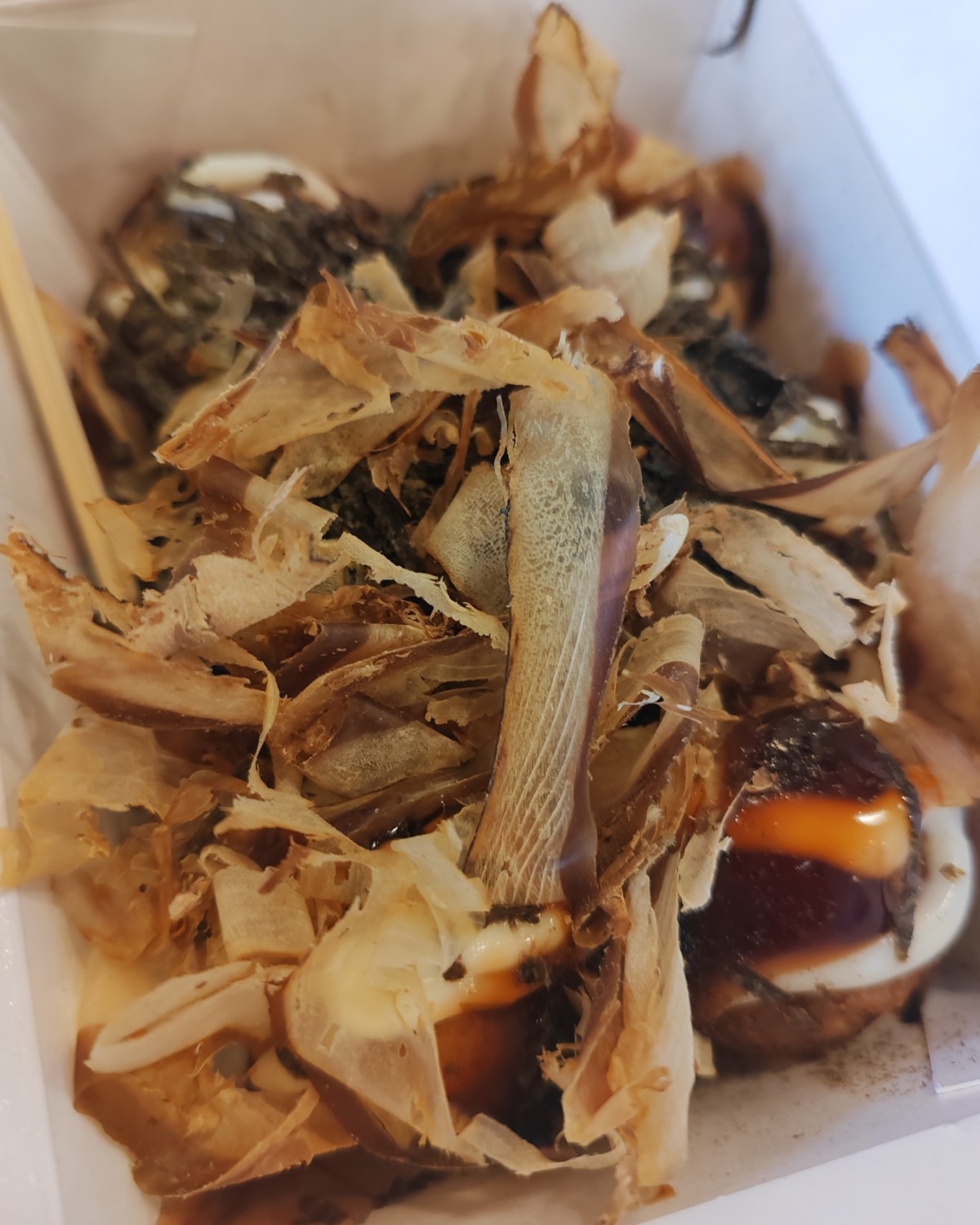 这个也是个补作业，杭州一日游的午餐哈哈哈 买的小杨生煎，章鱼