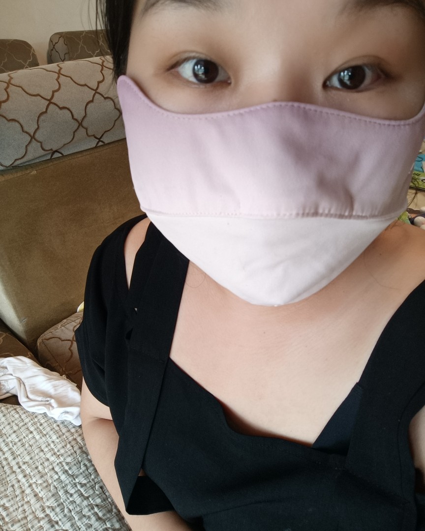 去年我看到直播间有活动，就买了两个oh sunny家的防 晒