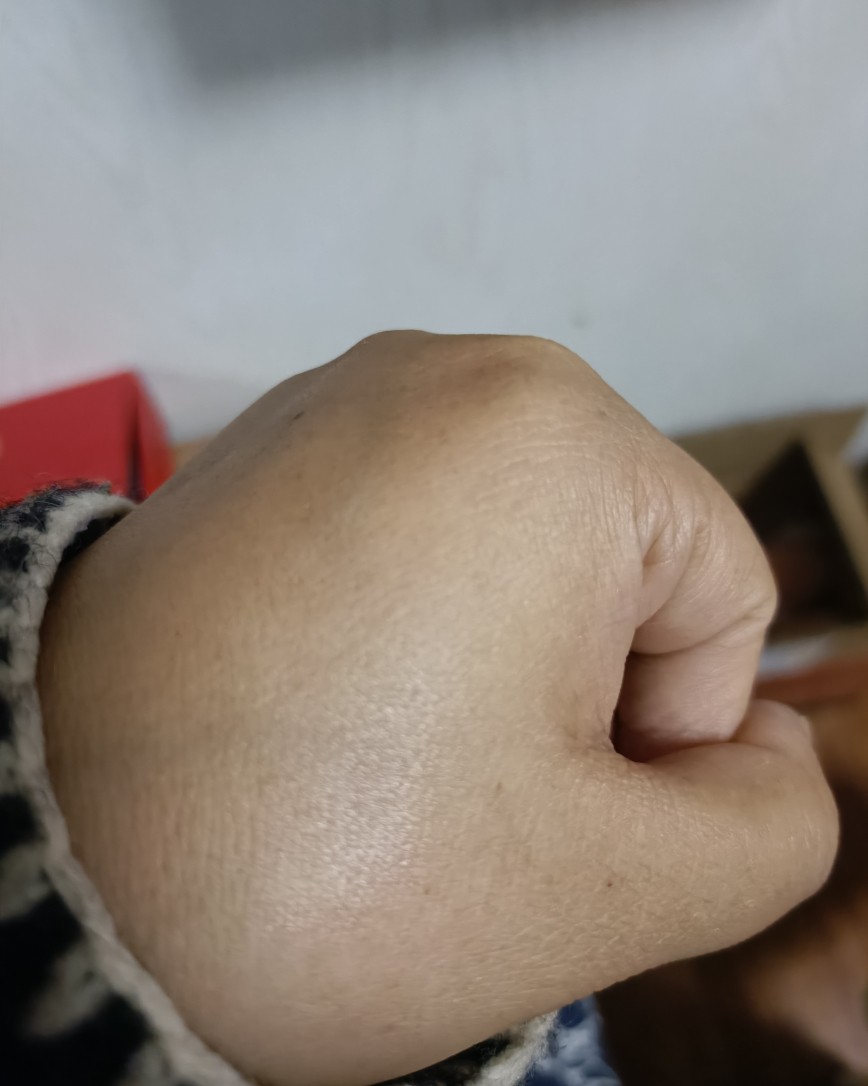 防 晒我不是去追求贵妇款，我觉得好用就行，最近我找的性价比高