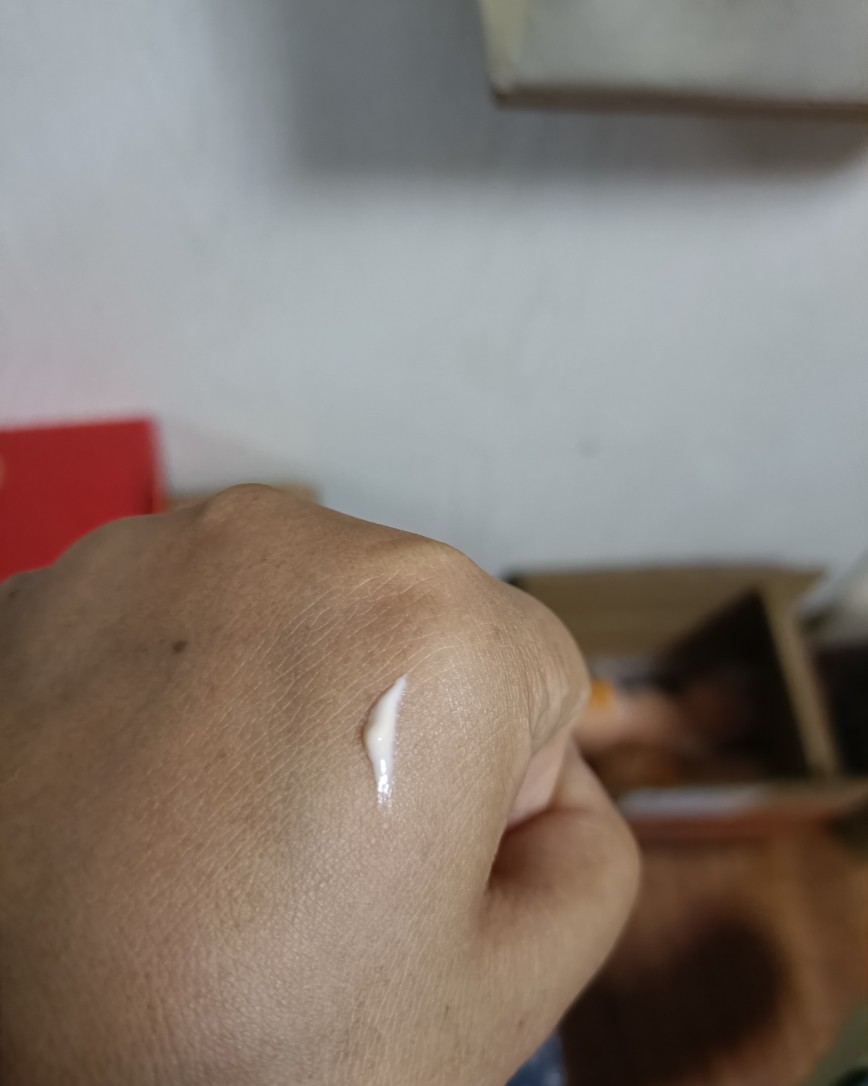 防 晒我不是去追求贵妇款，我觉得好用就行，最近我找的性价比高