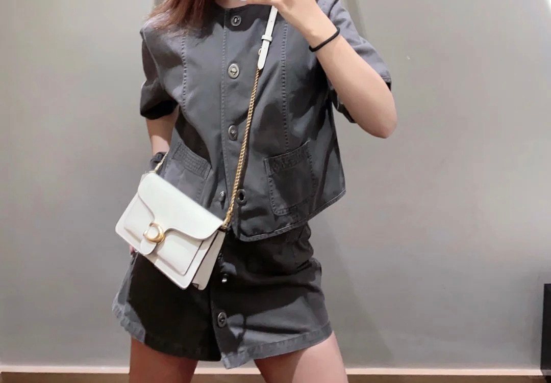 💕这个奶白色的 coach tabby chain 单肩包