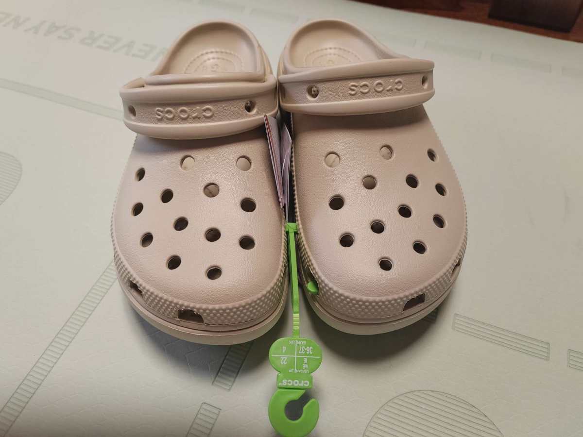 喜大普奔，将近一个月，50美金买的两双crocs终于到手！-