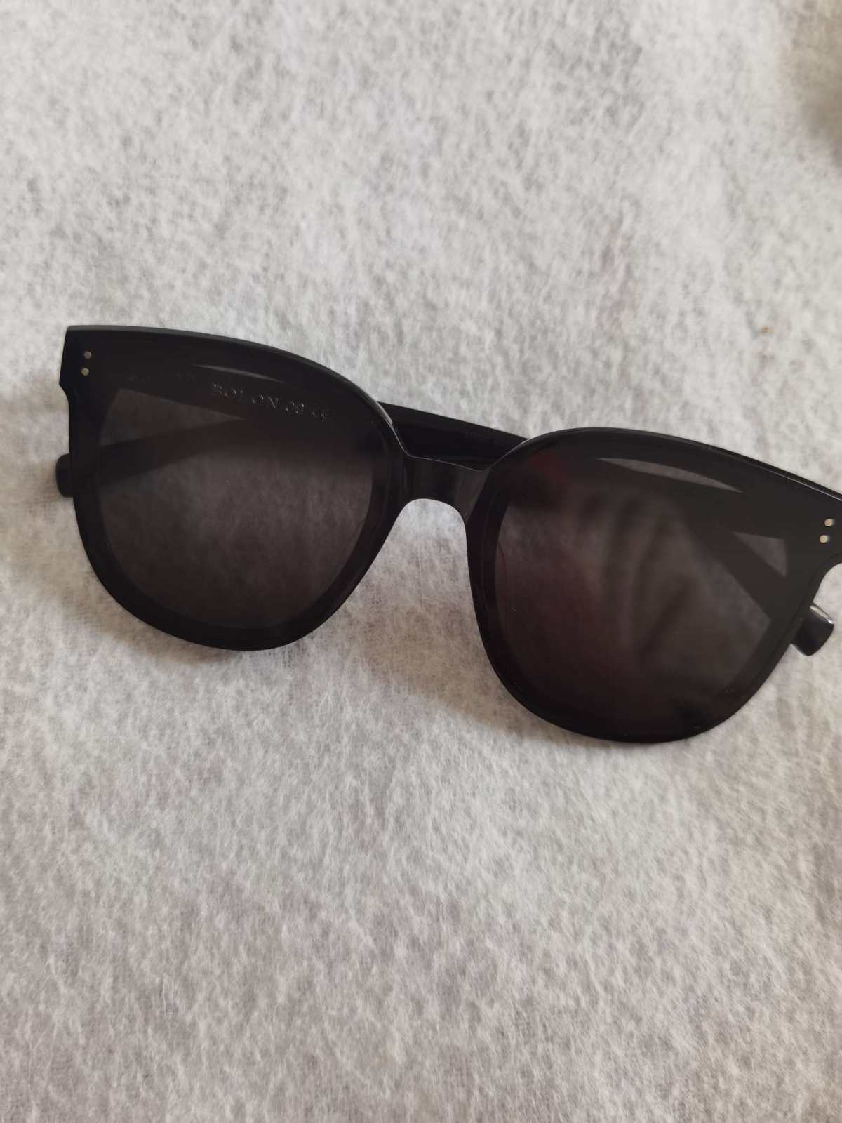 ✅**产品：暴龙墨镜  ✅入手渠道：得物，价格应该是500+