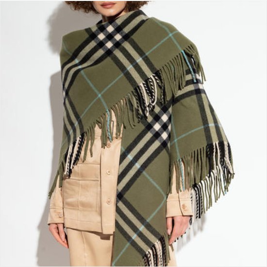 网站：VITKAC 品名：BURBERRY 流苏羊毛围巾 价