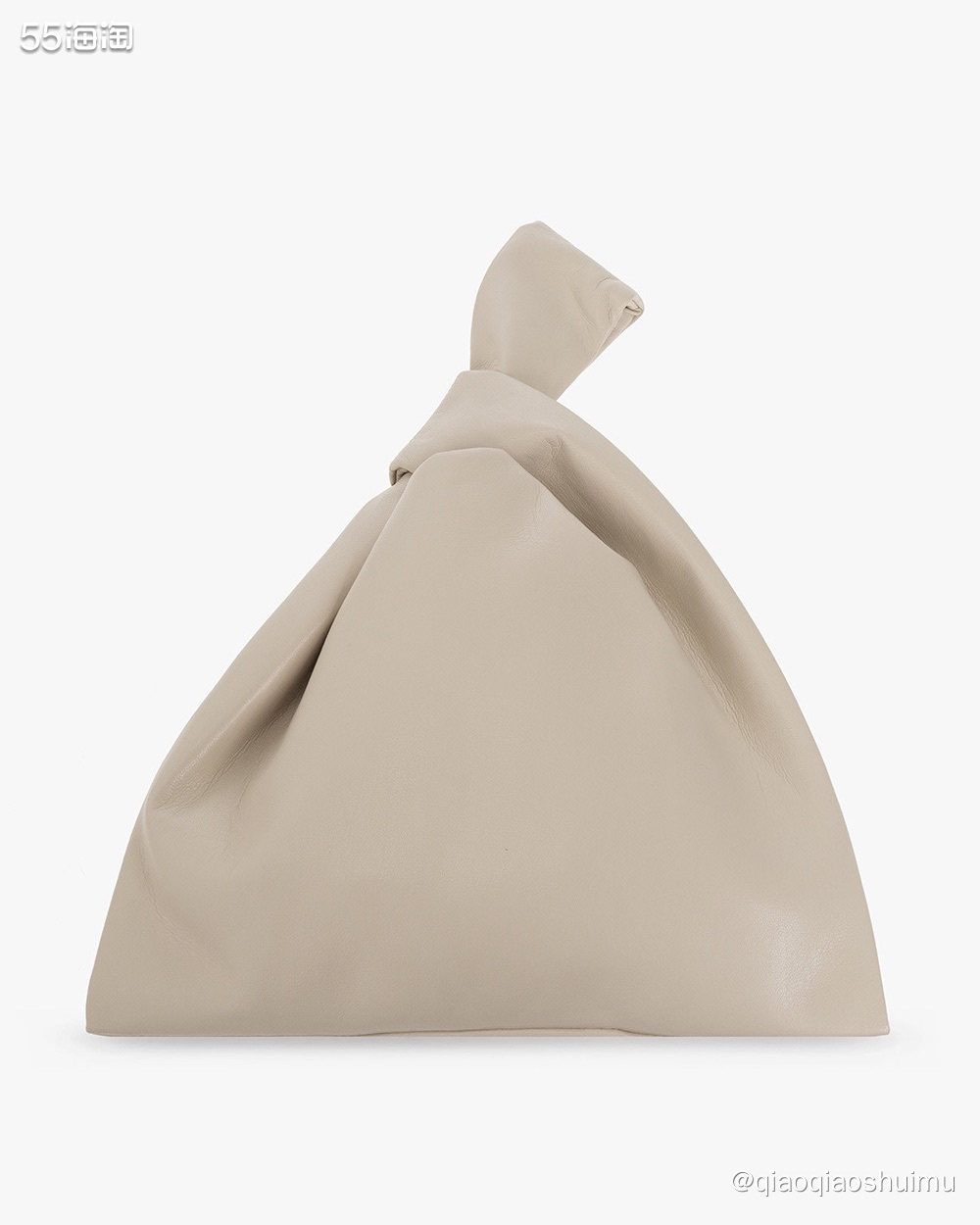 Nanushka是一个来自匈牙利的小众品牌，非常注重舒适度和