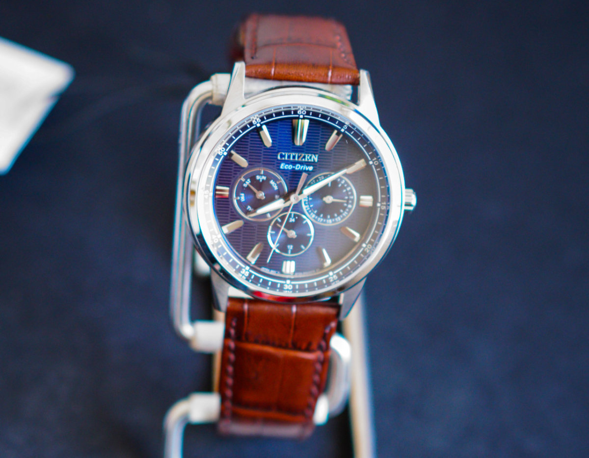 J下单网站:eBay J订单产品：西铁城光动能手表 J购买订