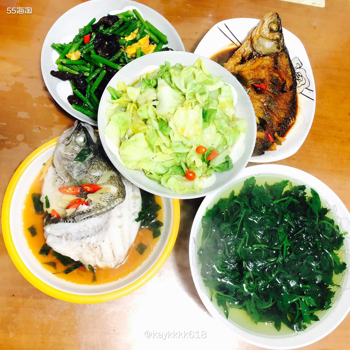 这两天麻麻都张罗大菜在家吃饱好搬砖😂最喜欢的清蒸鲈鱼买了一