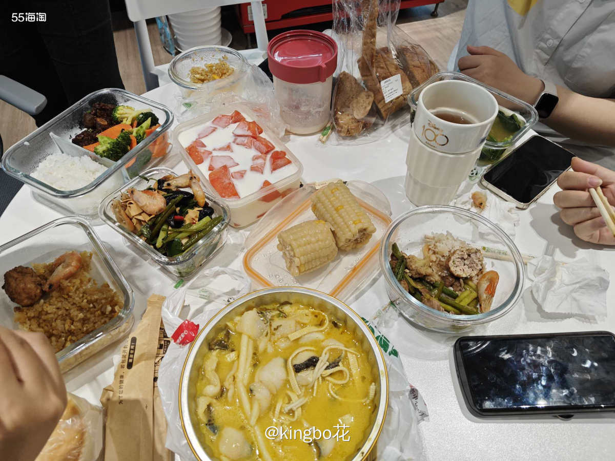 好久没吃酸菜鱼，饿了么点了庆鱼年味道还可以  当然还是太二现