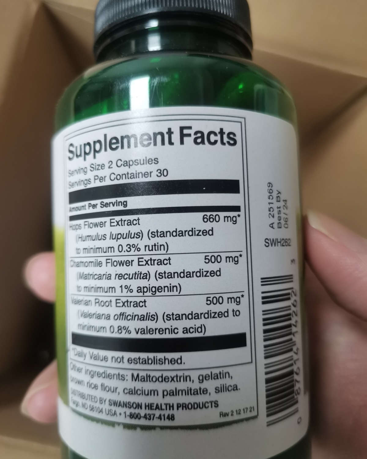 1，折扣，满300元七折屯货，折后满288元RMB包邮 2,