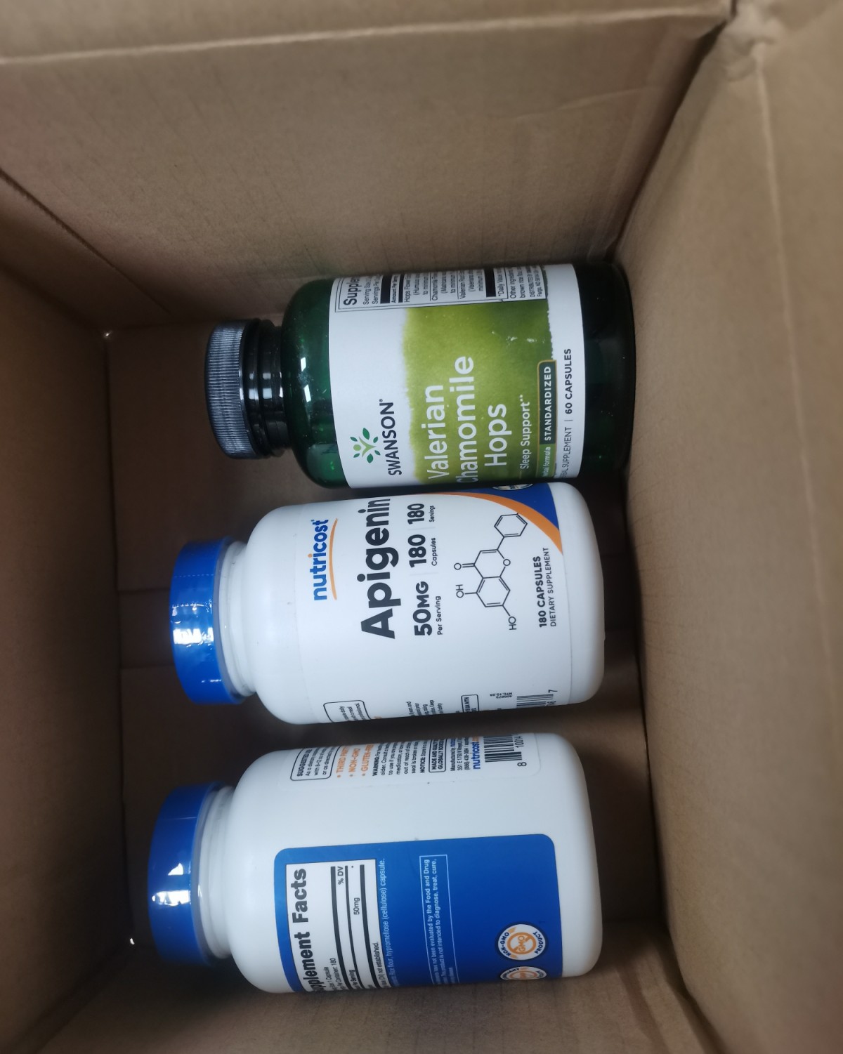 1，折扣，满300元七折屯货，折后满288元RMB包邮 2,