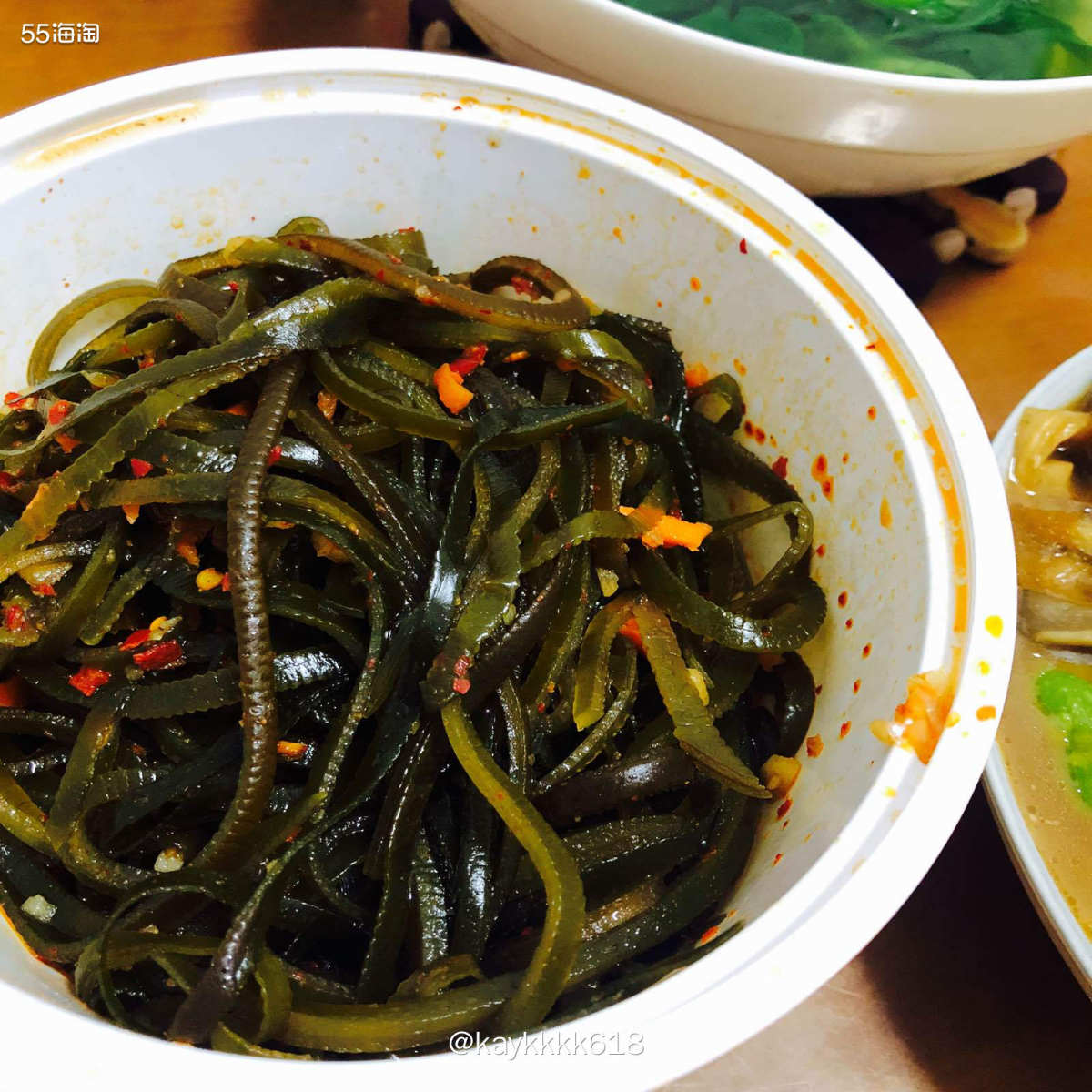 早上带麻麻喝餛飩顺便去菜场把一天的蔬菜都买了，一把茼蒿煮汤化