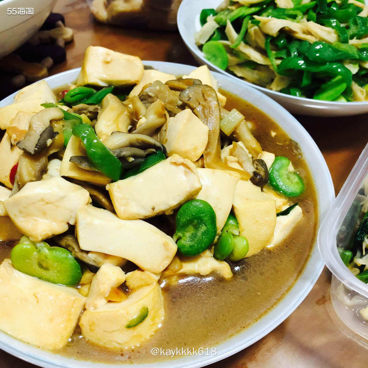 早上带麻麻喝餛飩顺便去菜场把一天的蔬菜都买了，一把茼蒿煮汤化