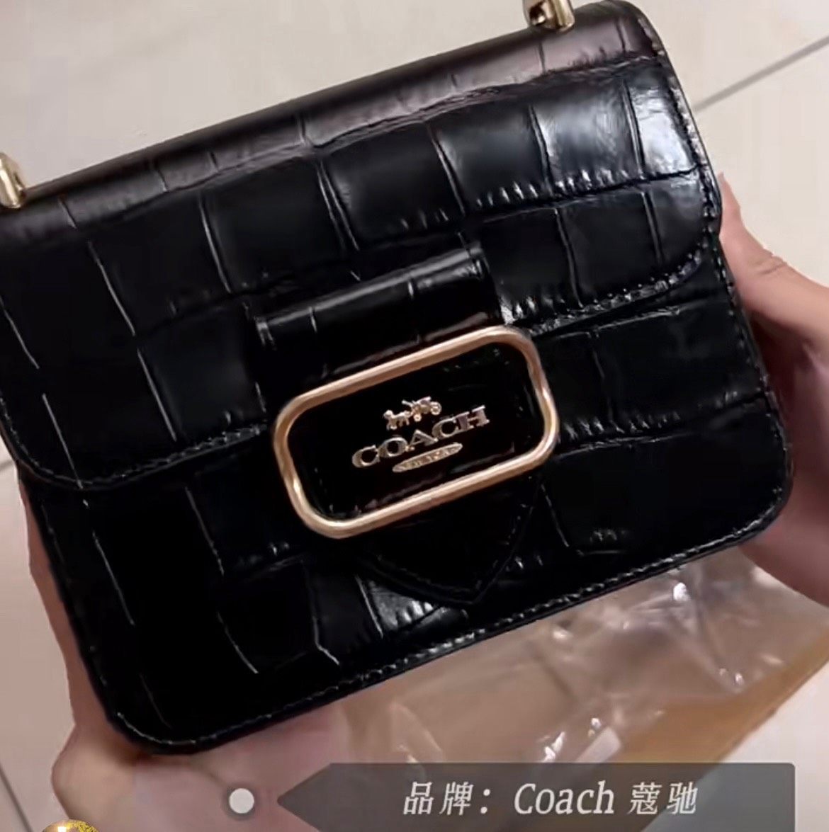 COACH的包包，可能是每一个海淘人都买过的包了。 从更换了