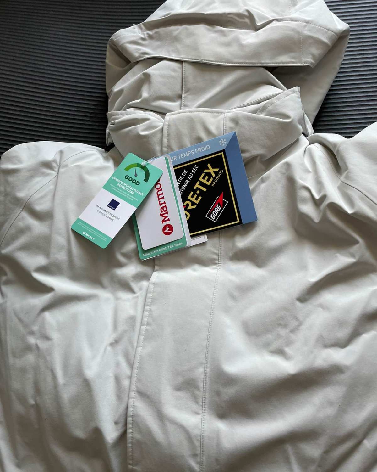 购自Steep&Cheap，原价600刀，叠加优惠码180刀