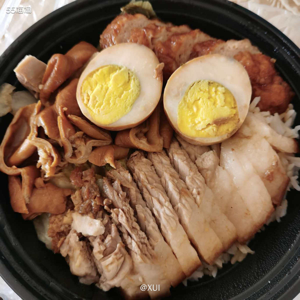 吃过上次的猪脚饭之后恋恋不忘，中午没有吃饭灵感的时候就直奔隆