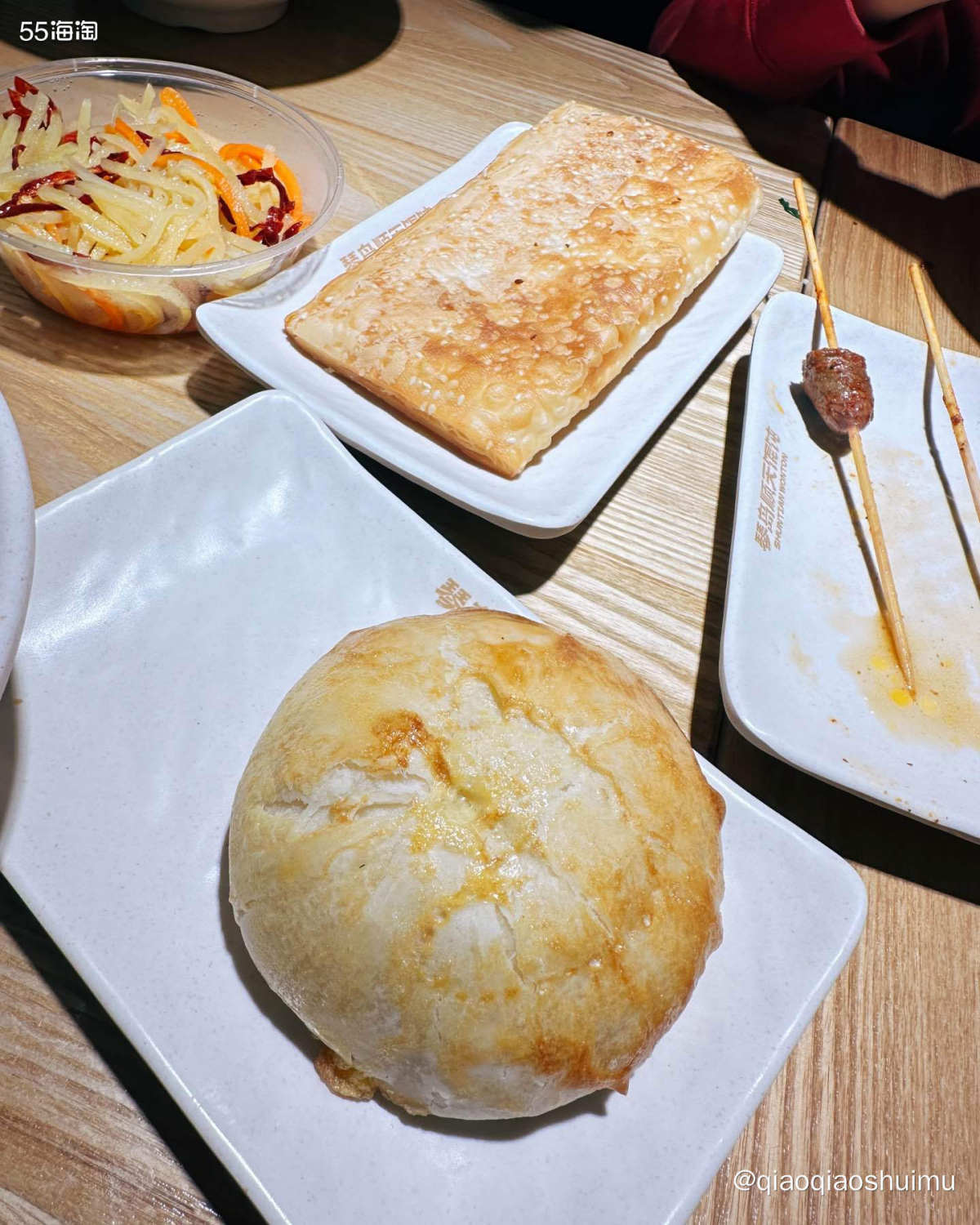 基本上每次回老家都会把这些个小吃吃一圈，比如顺天馄饨。 但是