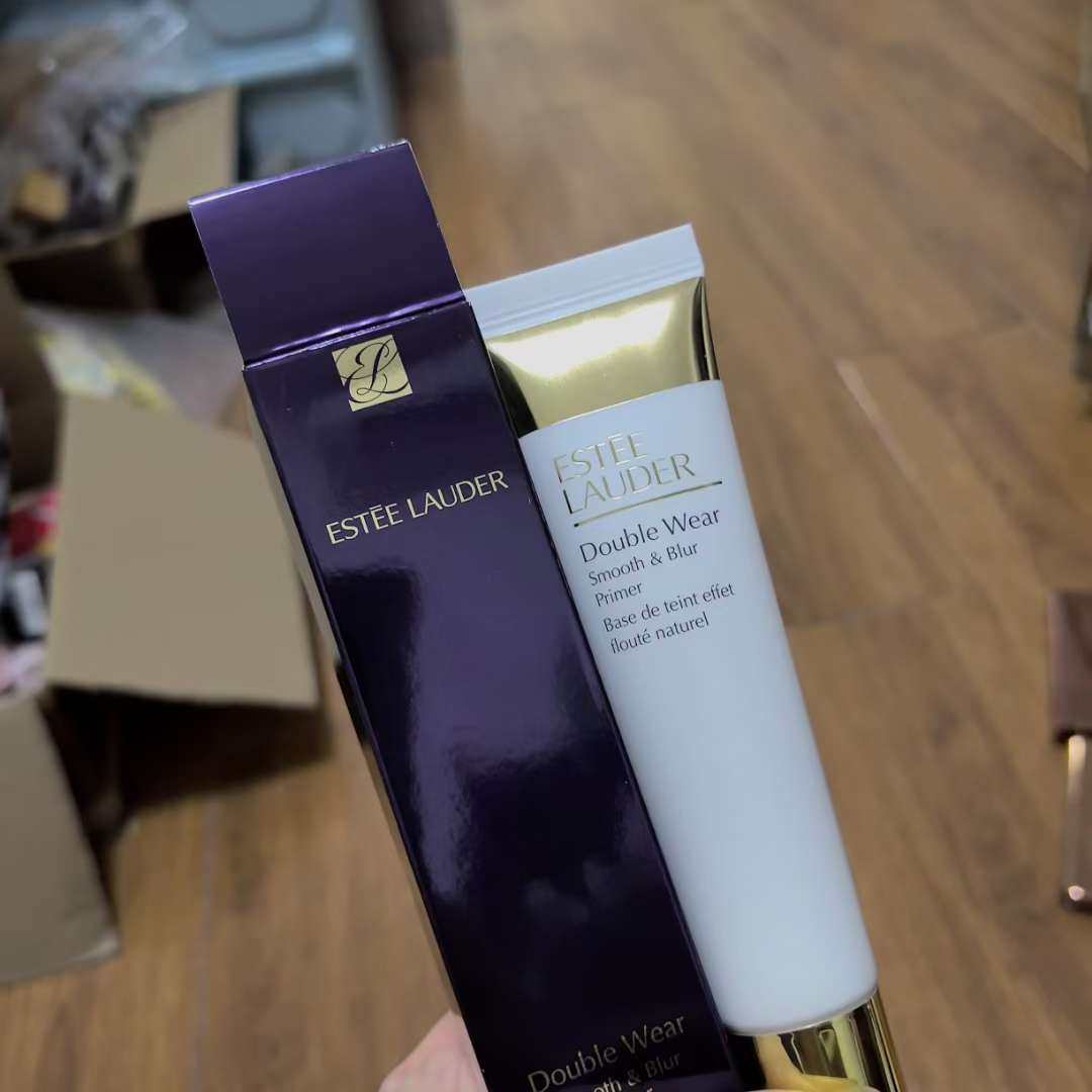 雅诗兰黛新出的dw妆前乳，到底好不好用呢？ 这款妆前乳当时上