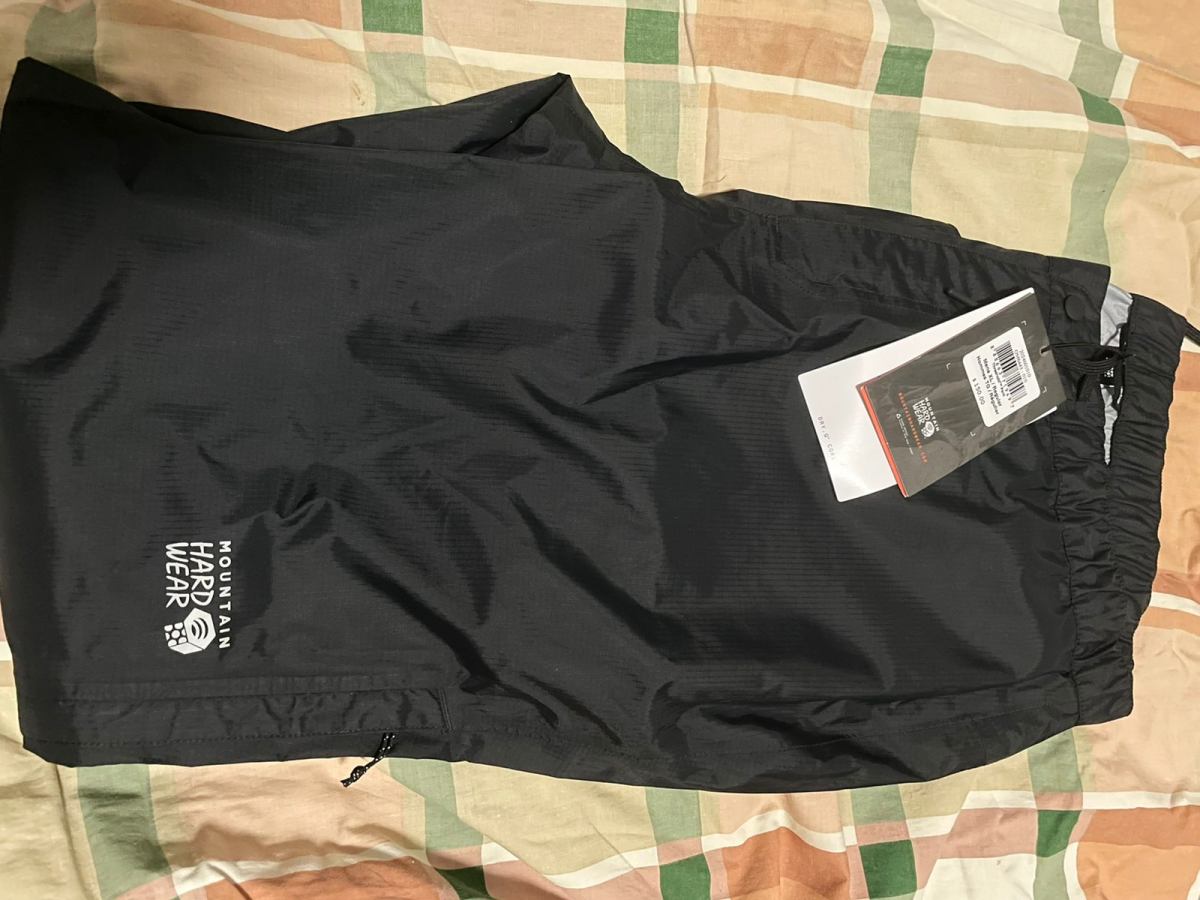 五一前收到了购自EVO的一批户外服装，简单开个箱，介绍一下。