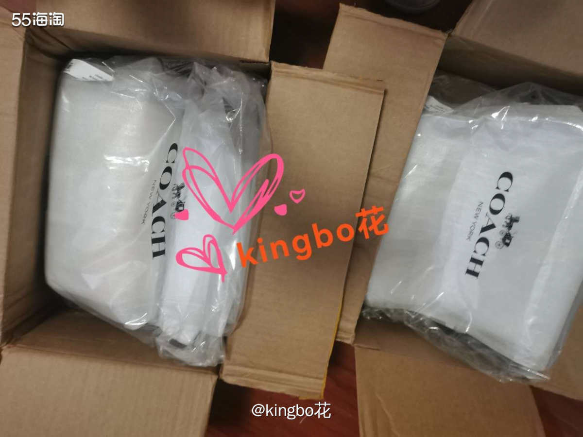 开箱蔻驰奶茶色的morgan腋下包，这个颜色好好看  上个月