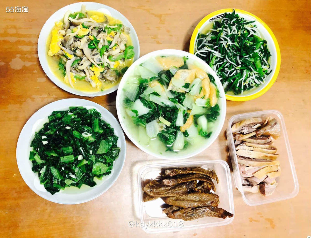 没有一只🦆能游过蓝🐳！因为都在蓝🐳人的餐桌上啦哈哈哈哈
