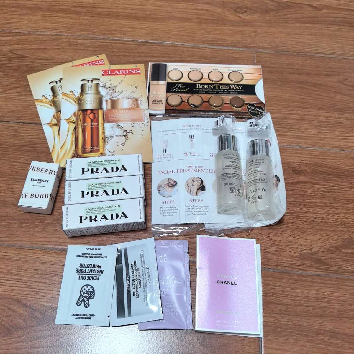 ☑开箱/价格 拉达口红*3  50美金*3 一根是b101色