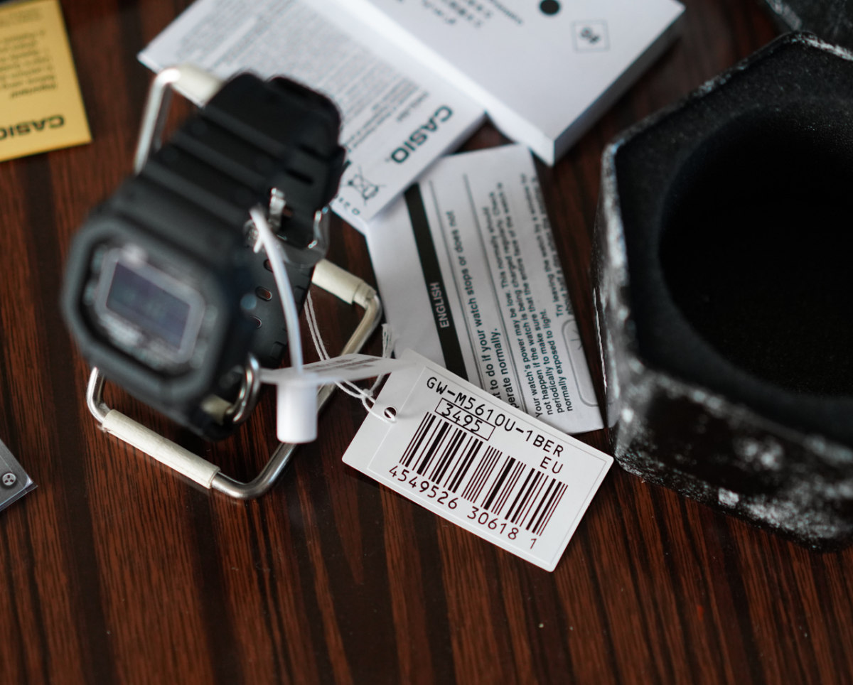 Casio 小方块一直都是备受喜欢的经典款，这款卡西欧小黑圈