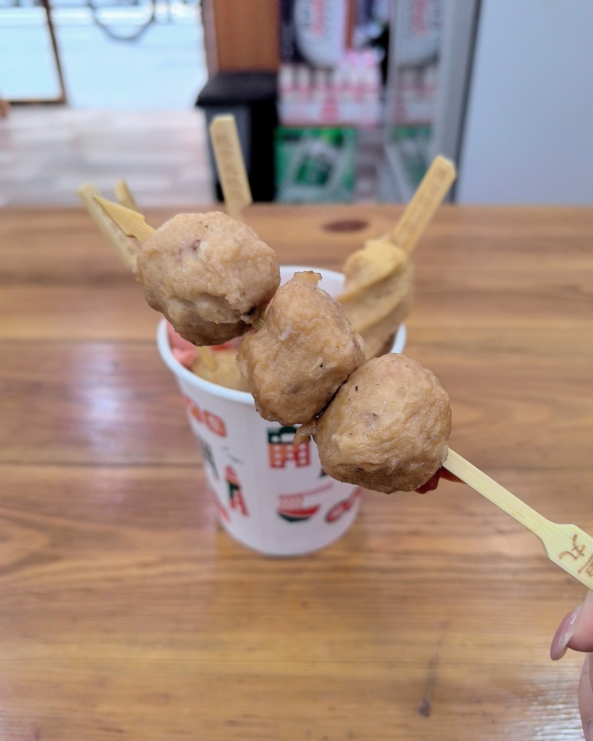 7-11便利店我最常吃的是车仔面和关东煮，还有茶叶蛋 车仔面