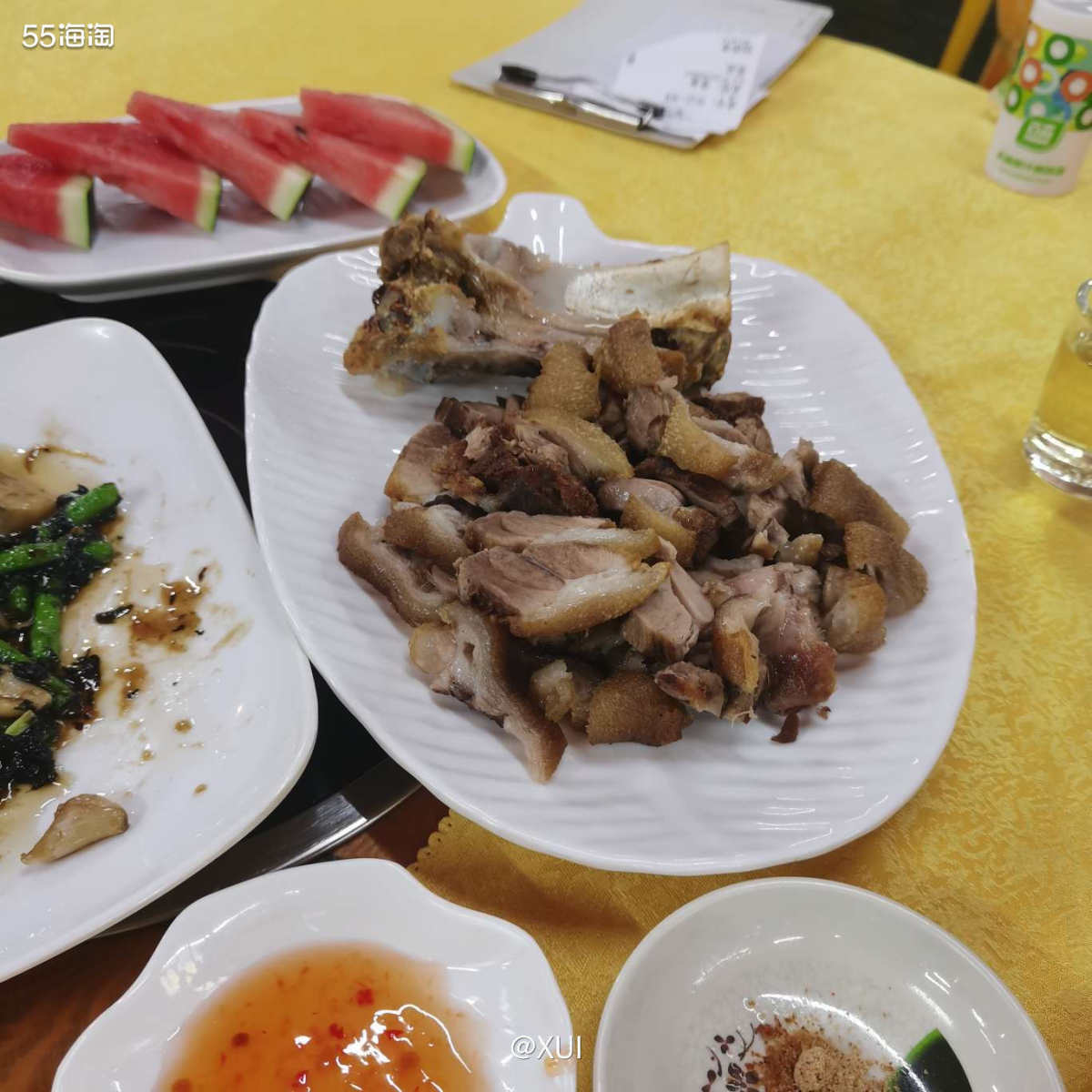 搬过来新家这边发现楼下很多小吃店、饭店，这阵子因为搬家比较累