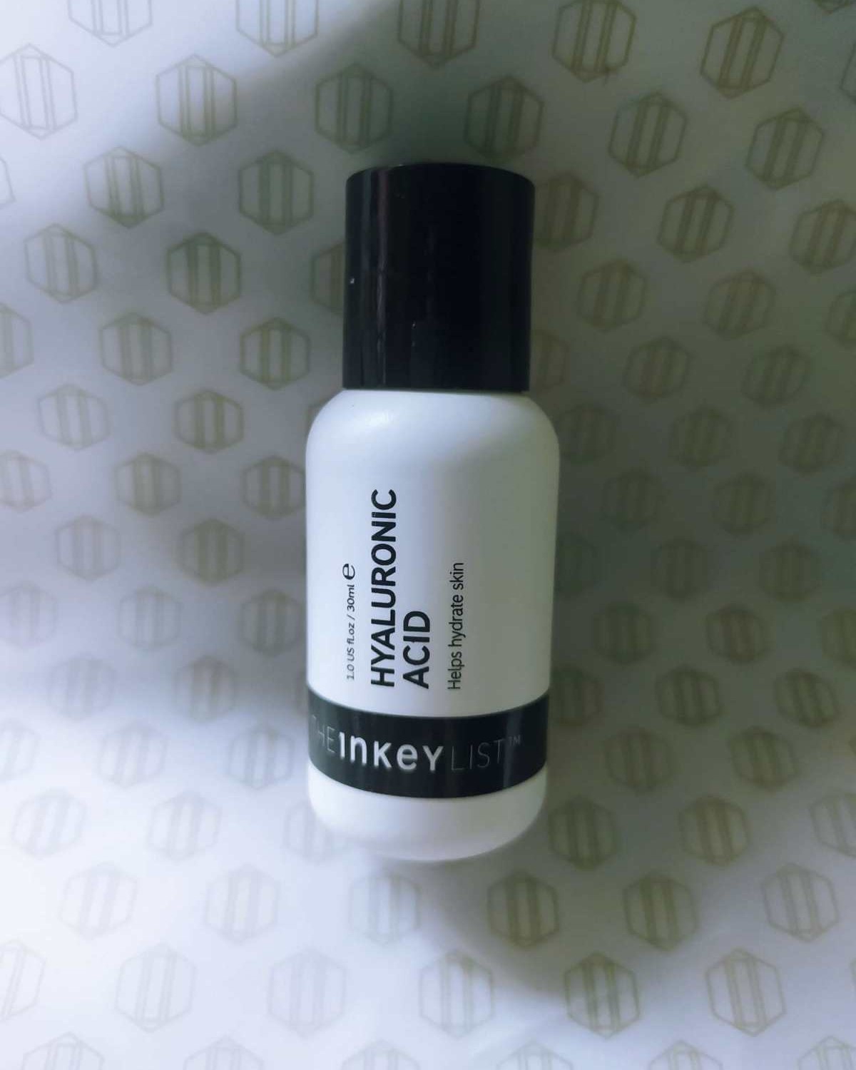 如果单纯只是补水的话，玻尿酸精华是不需要投入太多金钱的，用性