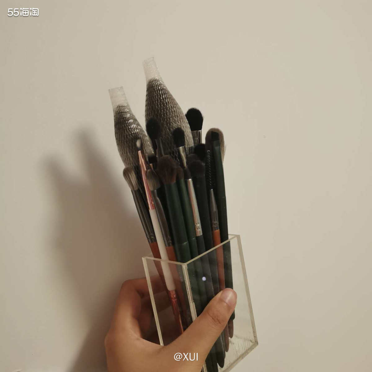 每个新手练习化妆之前肯定都会买一堆化妆刷、粉扑等等乱七八糟的