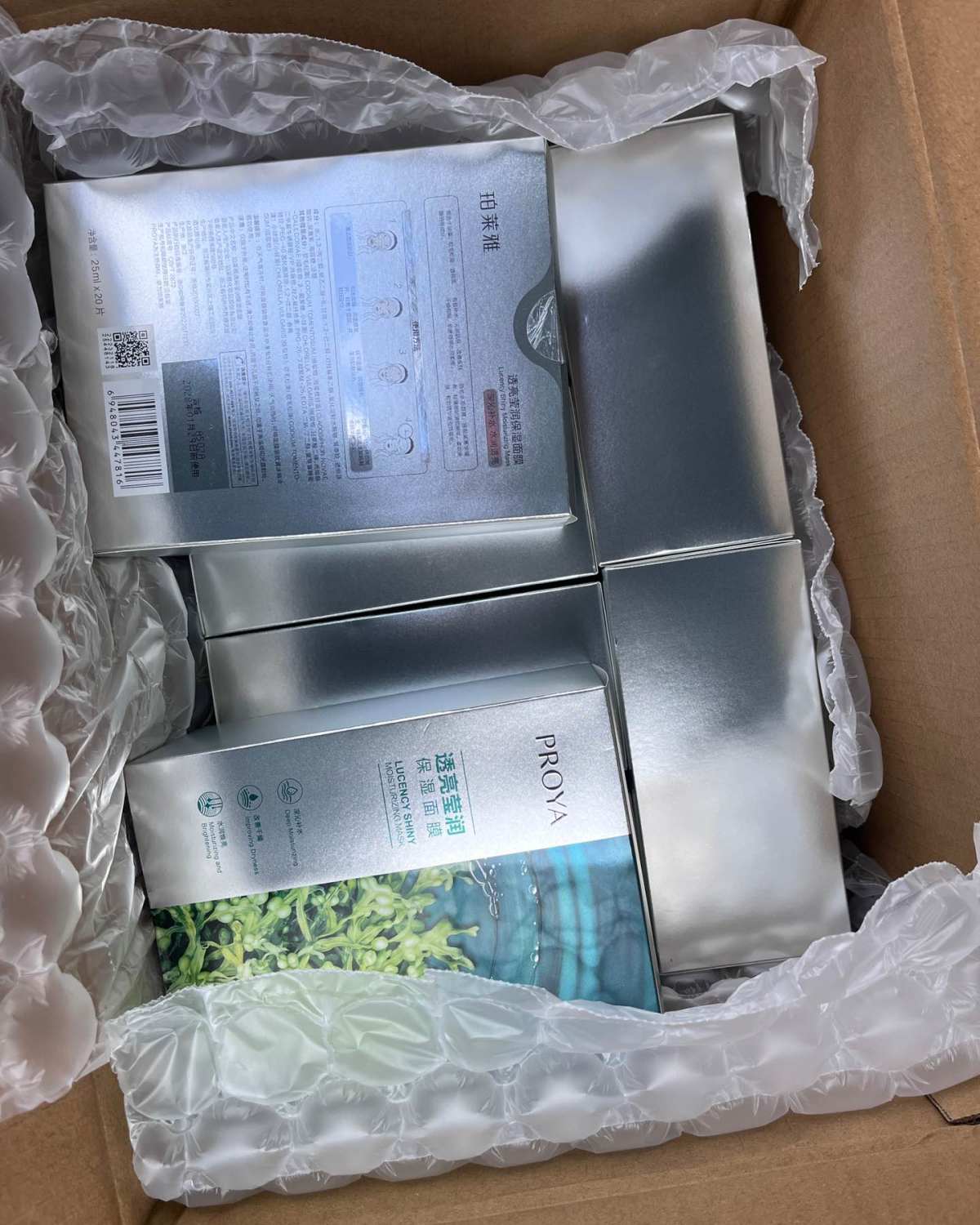 我自己一直非功效性的面膜，只要能够补水就是一款好面膜。 那肯