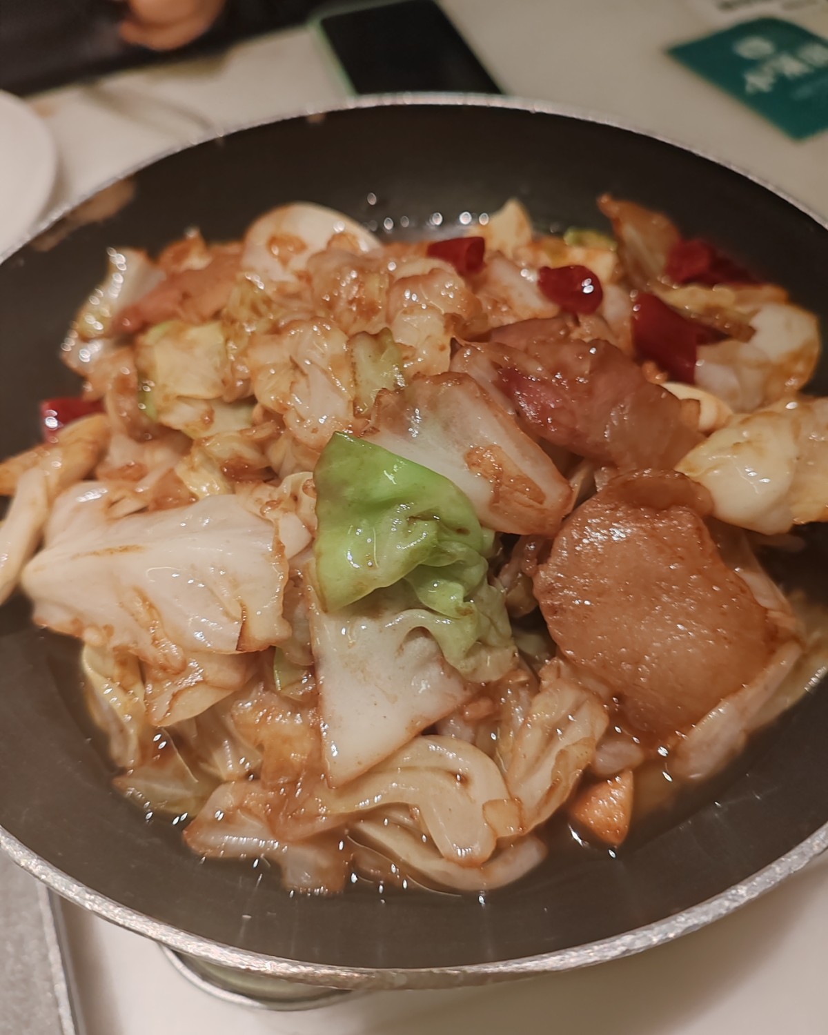 周末下午和闺蜜瞎浪一下午，最终晚餐去了八佰伴的小菜园解决的，