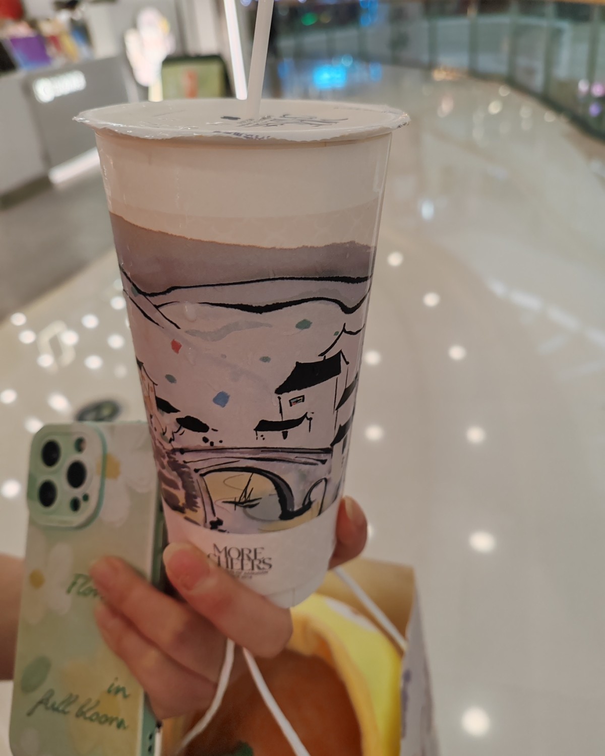 前两天，工作烦躁的不行了，是在是没耐心继续，就约闺蜜去浪了！