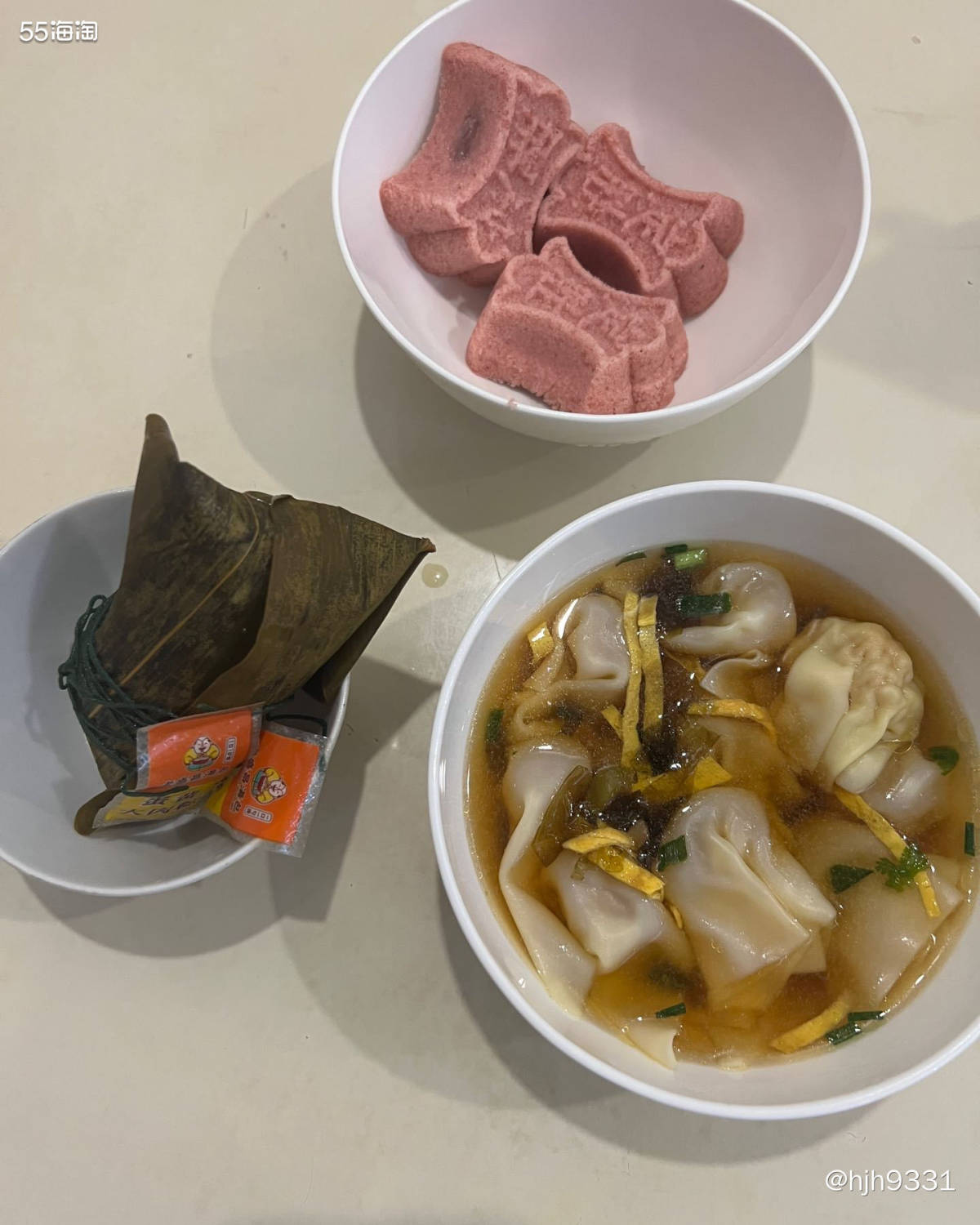 🌻这是给孩子准备的早餐，早上弄点小馄饨，一盒20个，孩子早