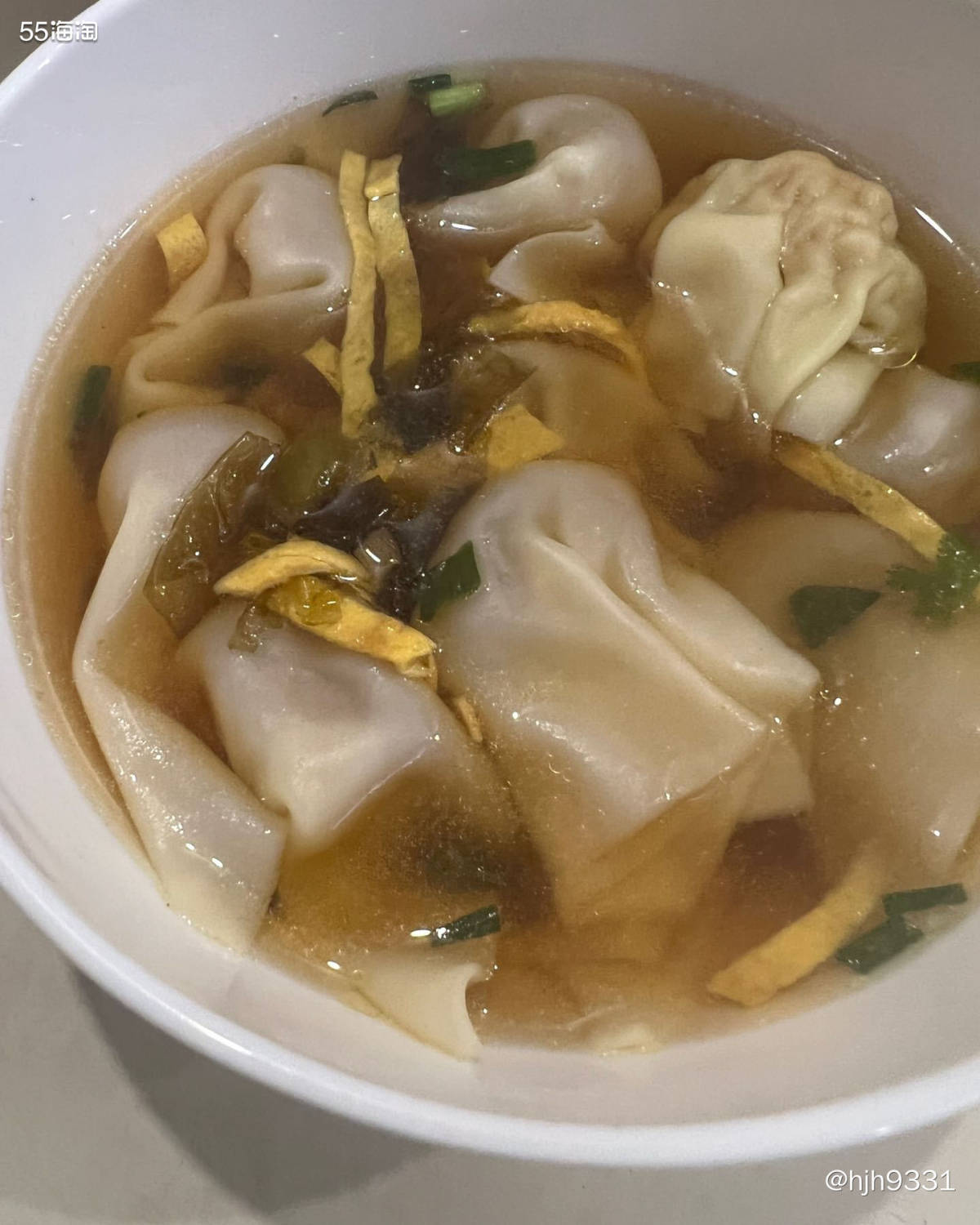 🌻这是给孩子准备的早餐，早上弄点小馄饨，一盒20个，孩子早