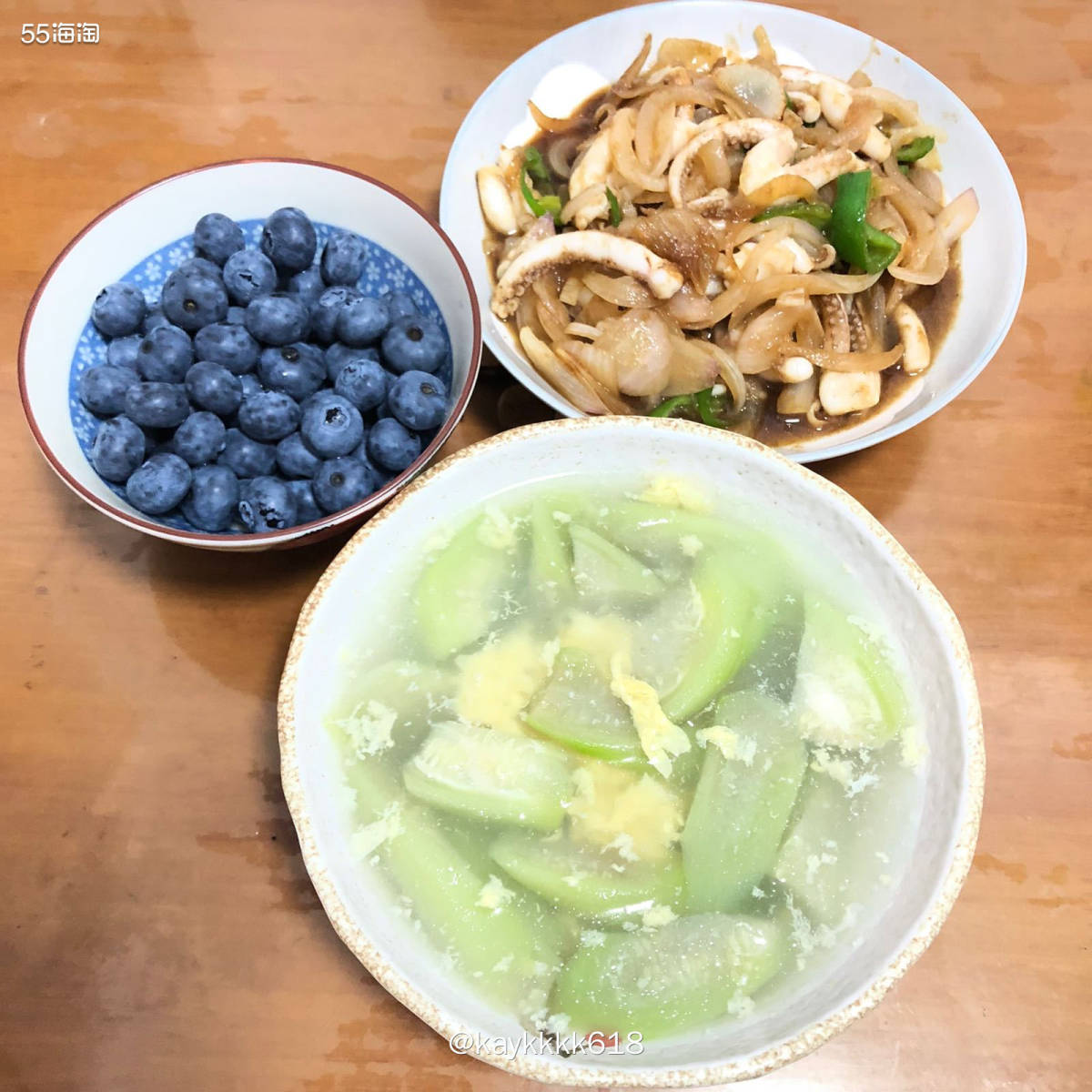 大热天的晚上来点清淡下火的，今天回来炒鱿鱼须洋葱炒香，再加上