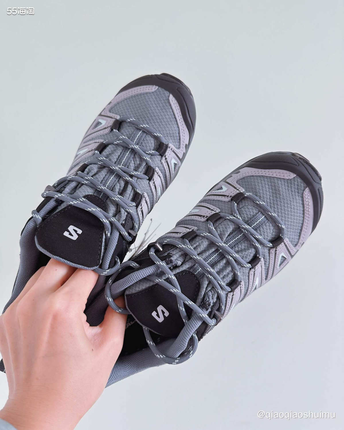 上次不是买了三双萨洛蒙嘛，结果白金那双有瑕疵，就退回去换货了