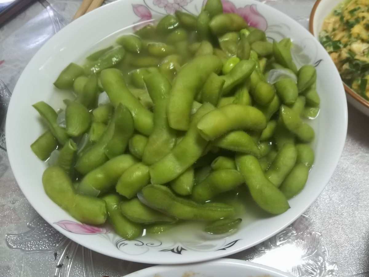 🌸好久没晒家常菜了，来分享一顿最近的晚饭。这顿饭是室友爸爸