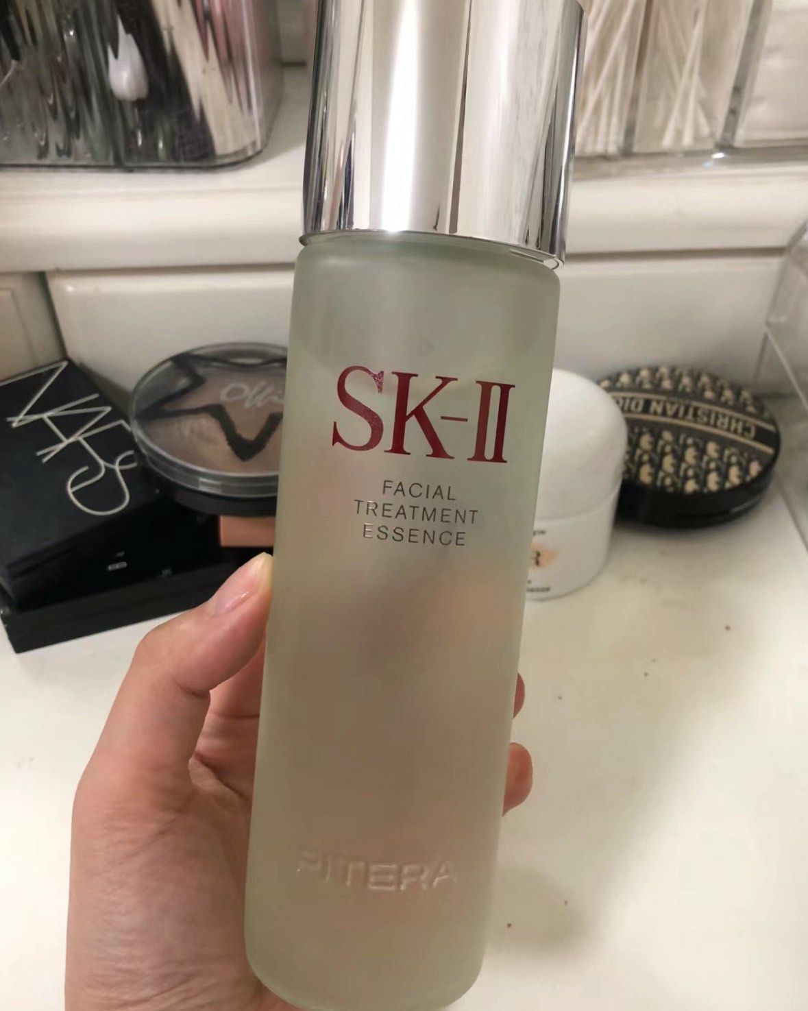大油皮强推skii精华水！！！我是夏季大油皮，冬季混油。夏天