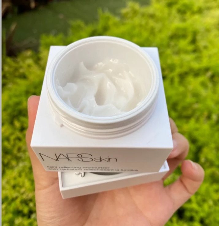 LF中文网真的是英国规模超大、品种超全的专业美妆购物网站之一